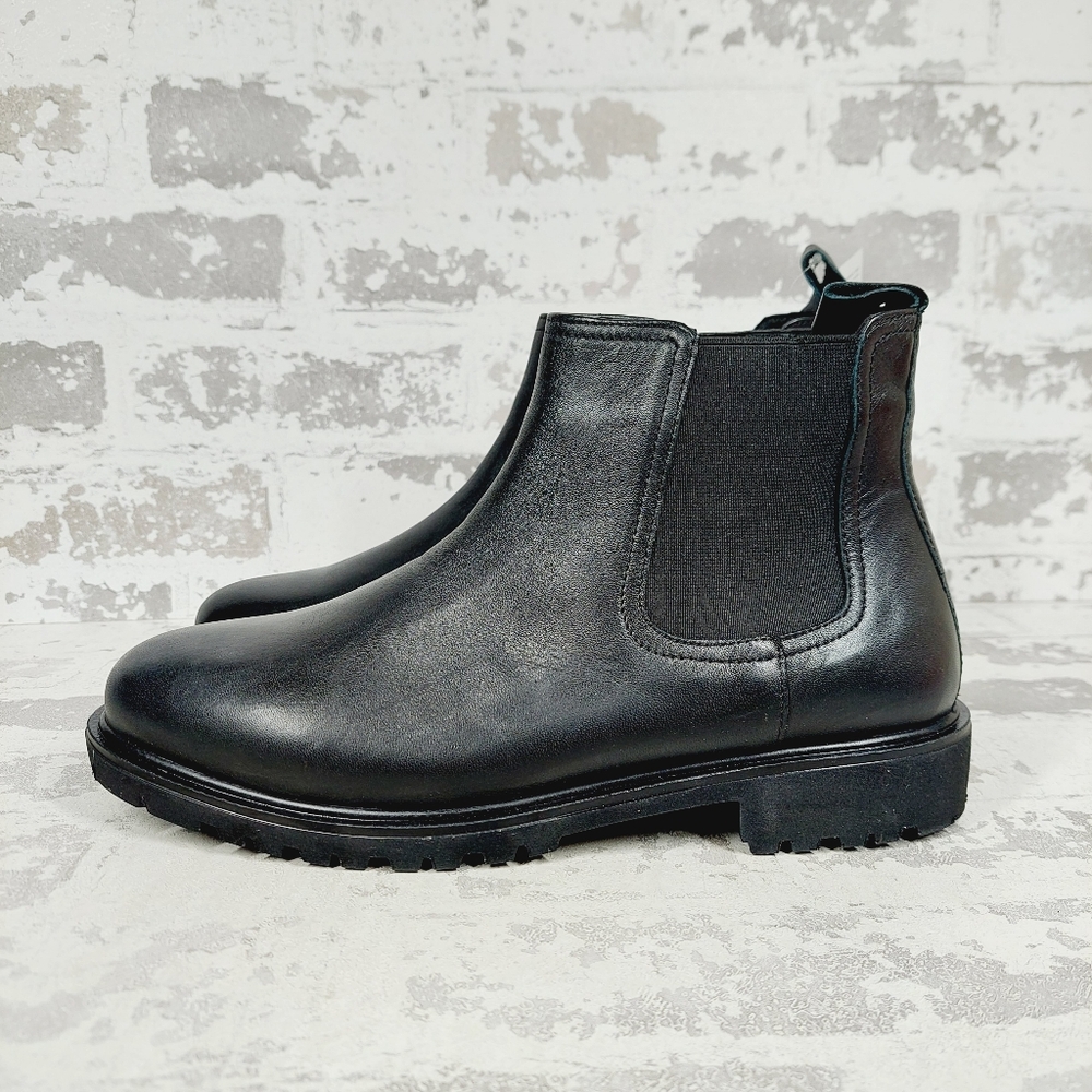 Spring Step Black Leather Chelsea Lug Sole Ankle Boots